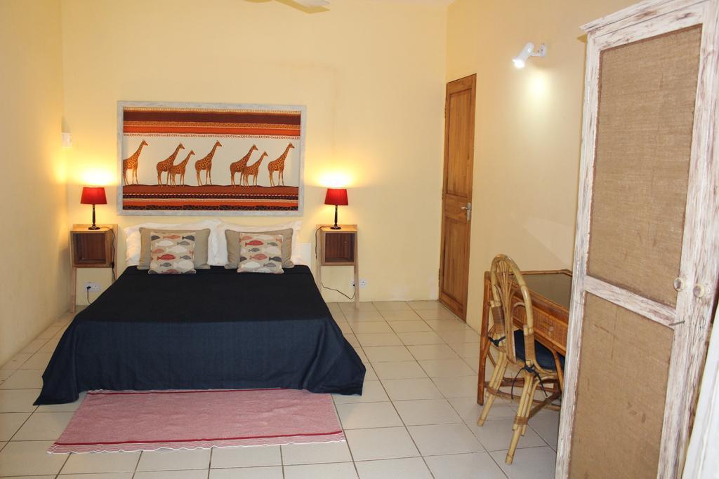 Chantauvent Guest House Blue Bay Kültér fotó