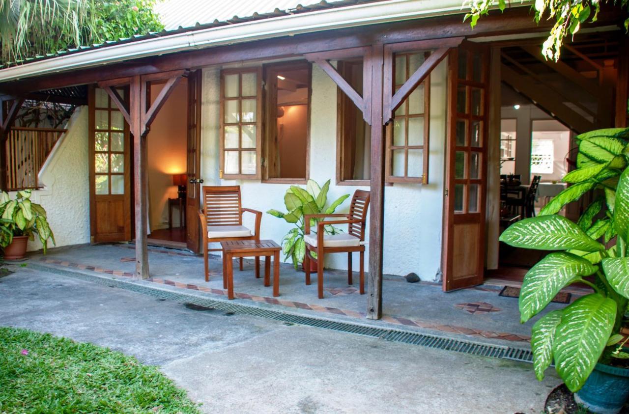 Chantauvent Guest House Blue Bay Kültér fotó