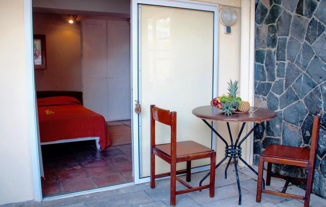 Chantauvent Guest House Blue Bay Kültér fotó